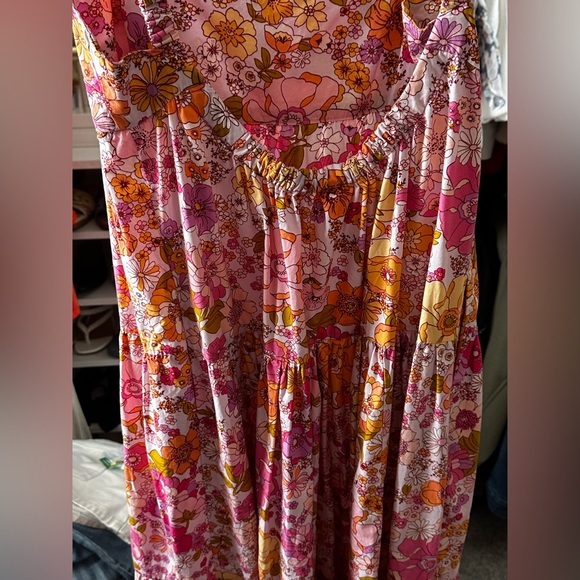 Floral Pink and Orange Maxi Dress - Picture 4 of 5